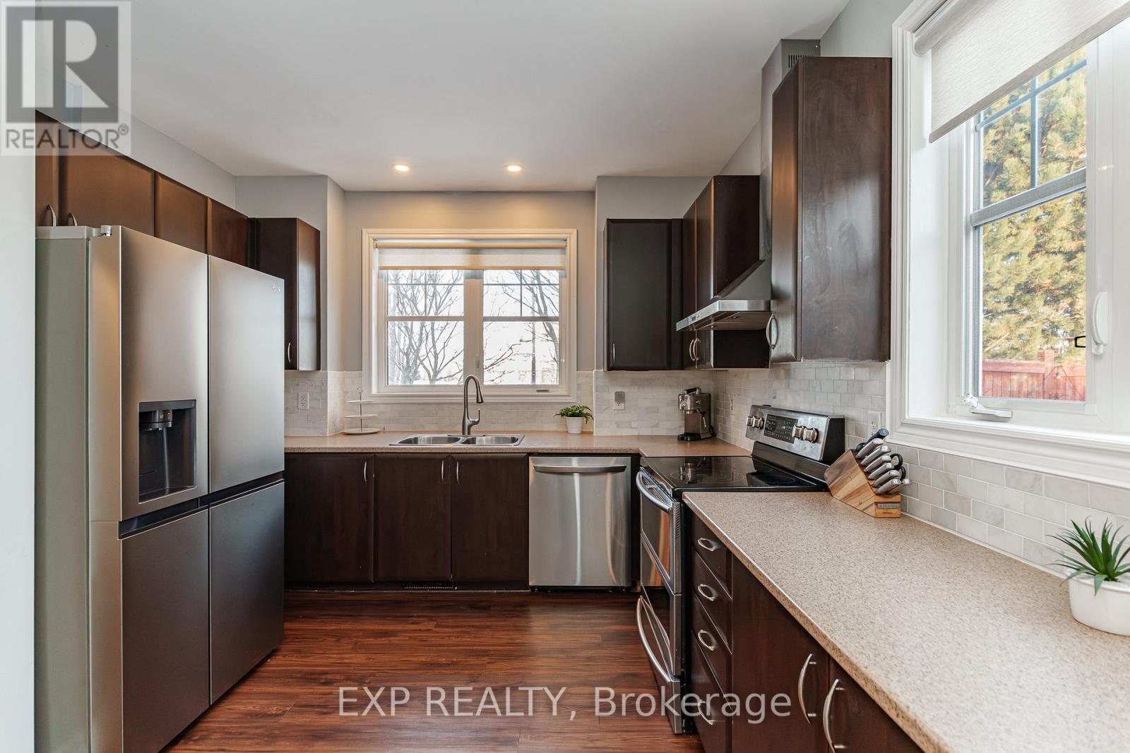 601 Rosehill Avenue, Ottawa, Ontario  K2S 0K3 - Photo 7 - X12792400