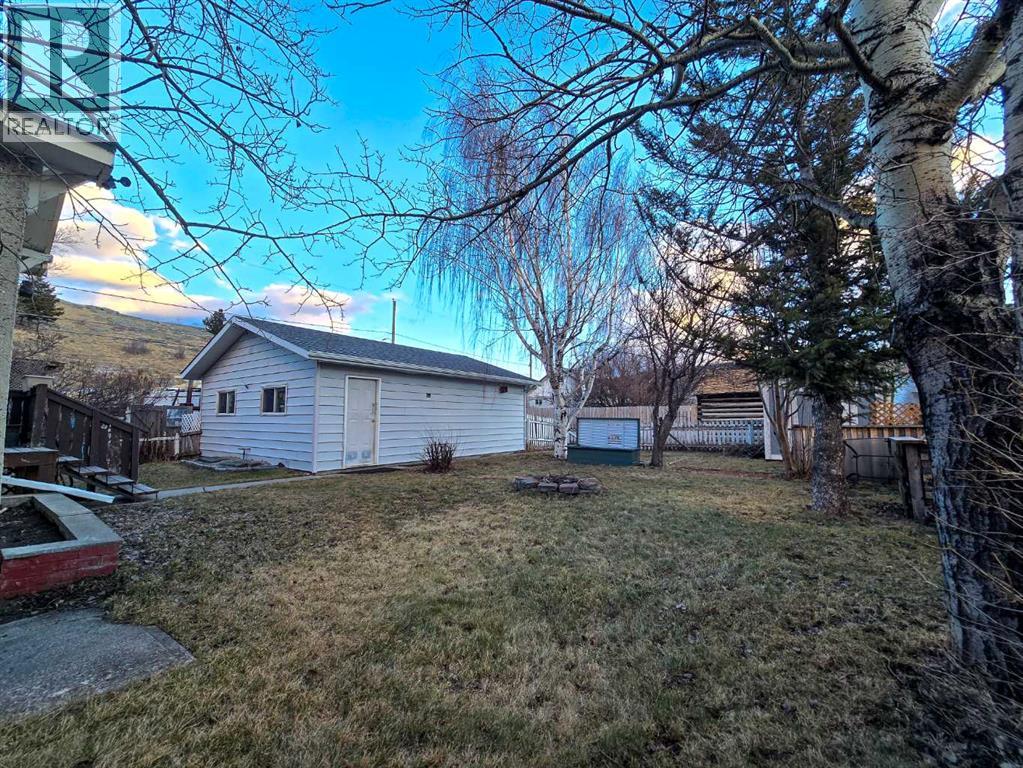 7070 18 Avenue, Coleman, Alberta  T0K 0M0 - Photo 21 - A2286590