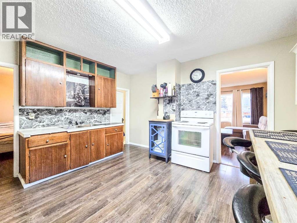 7070 18 Avenue, Coleman, Alberta  T0K 0M0 - Photo 6 - A2286590