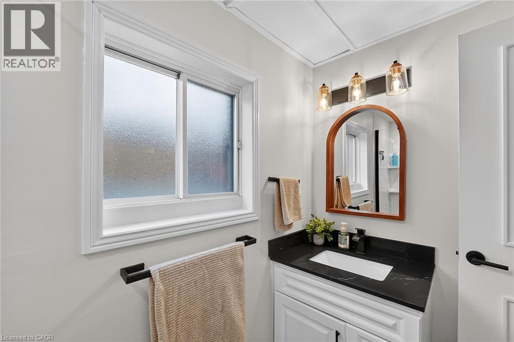 3917 Vineyard Crescent, Vineland, Ontario  L0R 2C0 - Photo 31 - 40798173