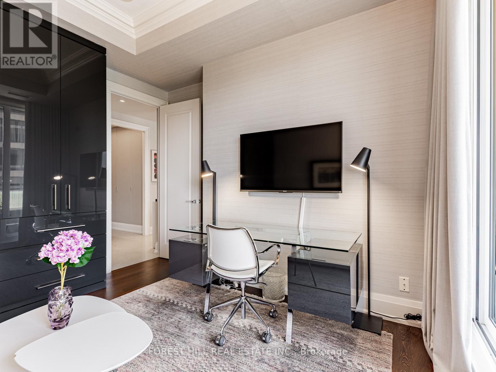 602 - 88 DAVENPORT ROAD Toronto (Annex), ON M5R 0A5