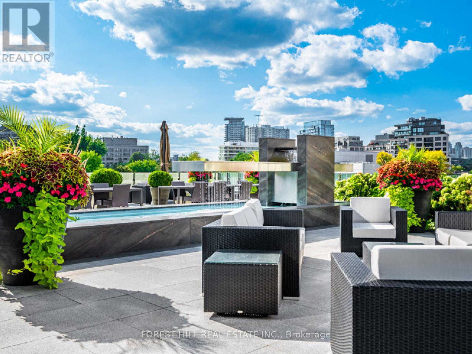 602 - 88 DAVENPORT ROAD Toronto (Annex), ON M5R 0A5