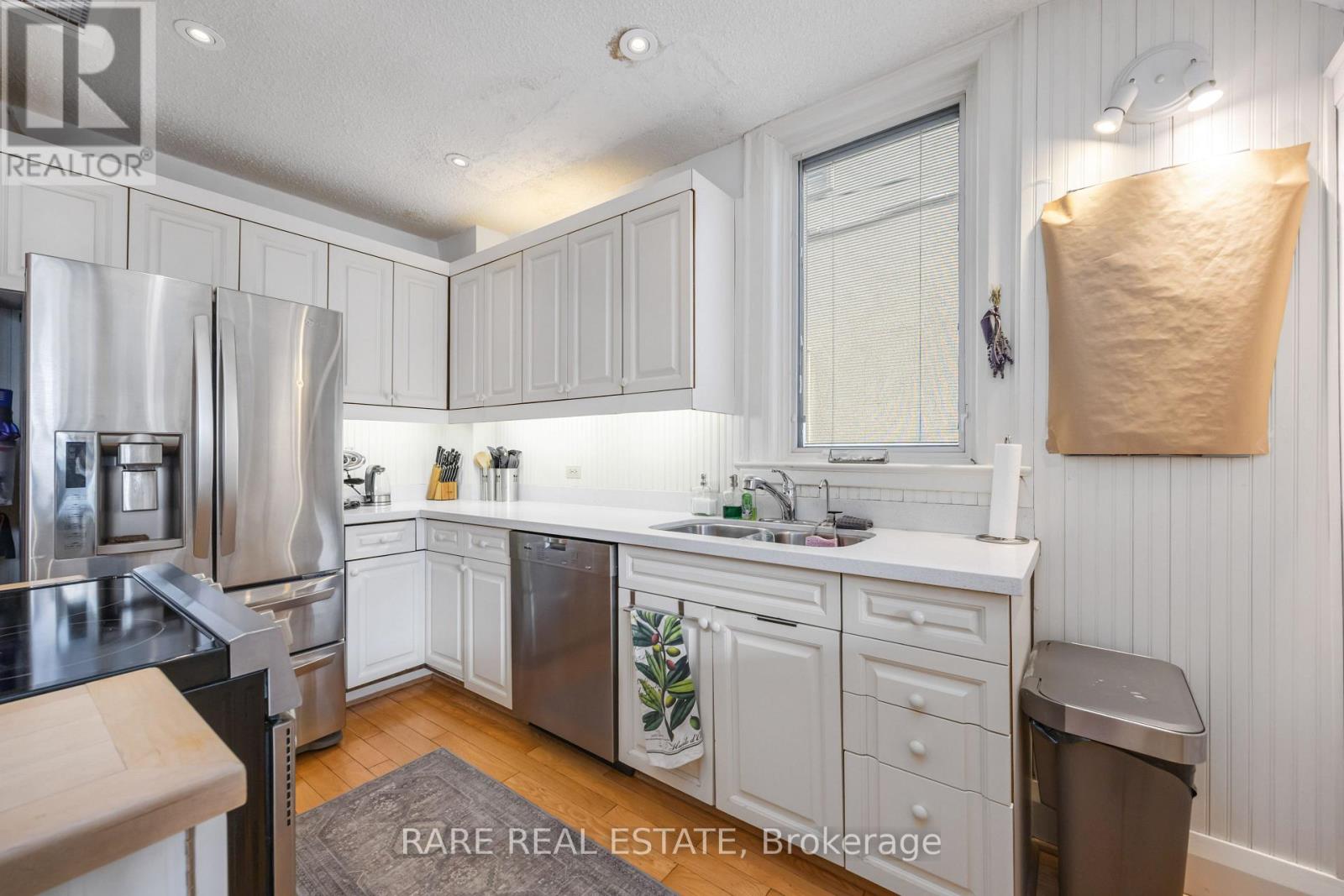 106 Melrose Avenue, Toronto, Ontario  M5M 1Y7 - Photo 5 - C12792344