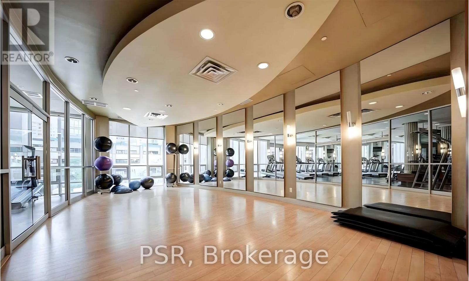 2414 - 761 Bay Street, Toronto (Bay Street Corridor), Ontario  M5G 2R2 - Photo 14 - C12792348