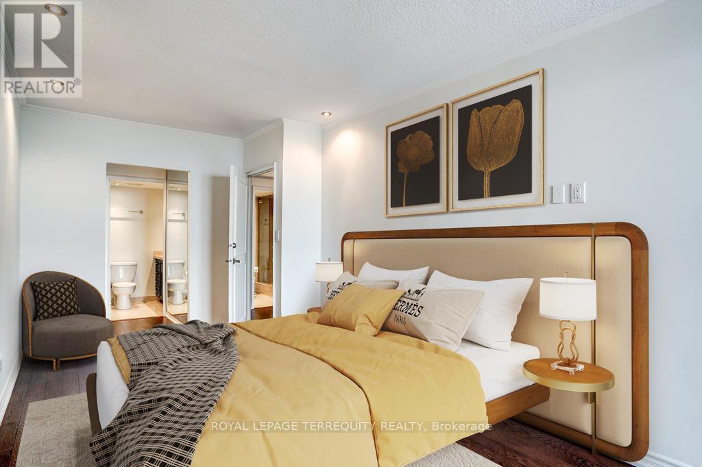 512 - 33 Harbour Square, Toronto, Ontario  M5J 2G2 - Photo 31 - C12792350