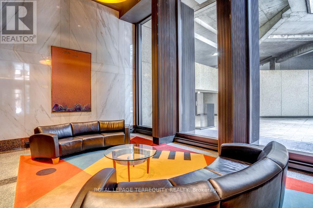 512 - 33 Harbour Square, Toronto, Ontario  M5J 2G2 - Photo 44 - C12792350