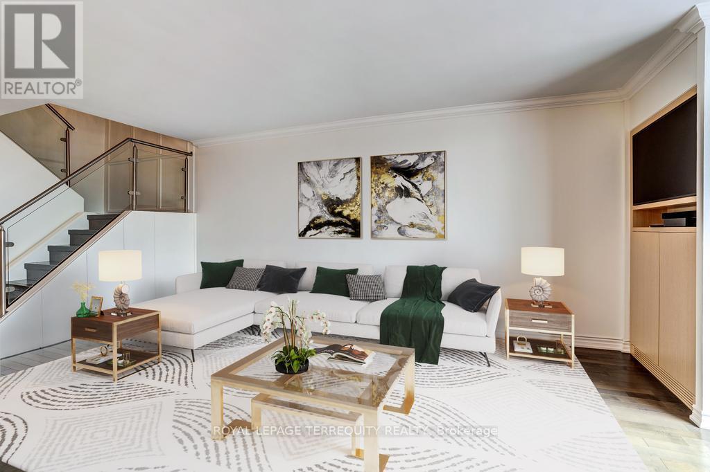 512 - 33 Harbour Square, Toronto, Ontario  M5J 2G2 - Photo 9 - C12792350