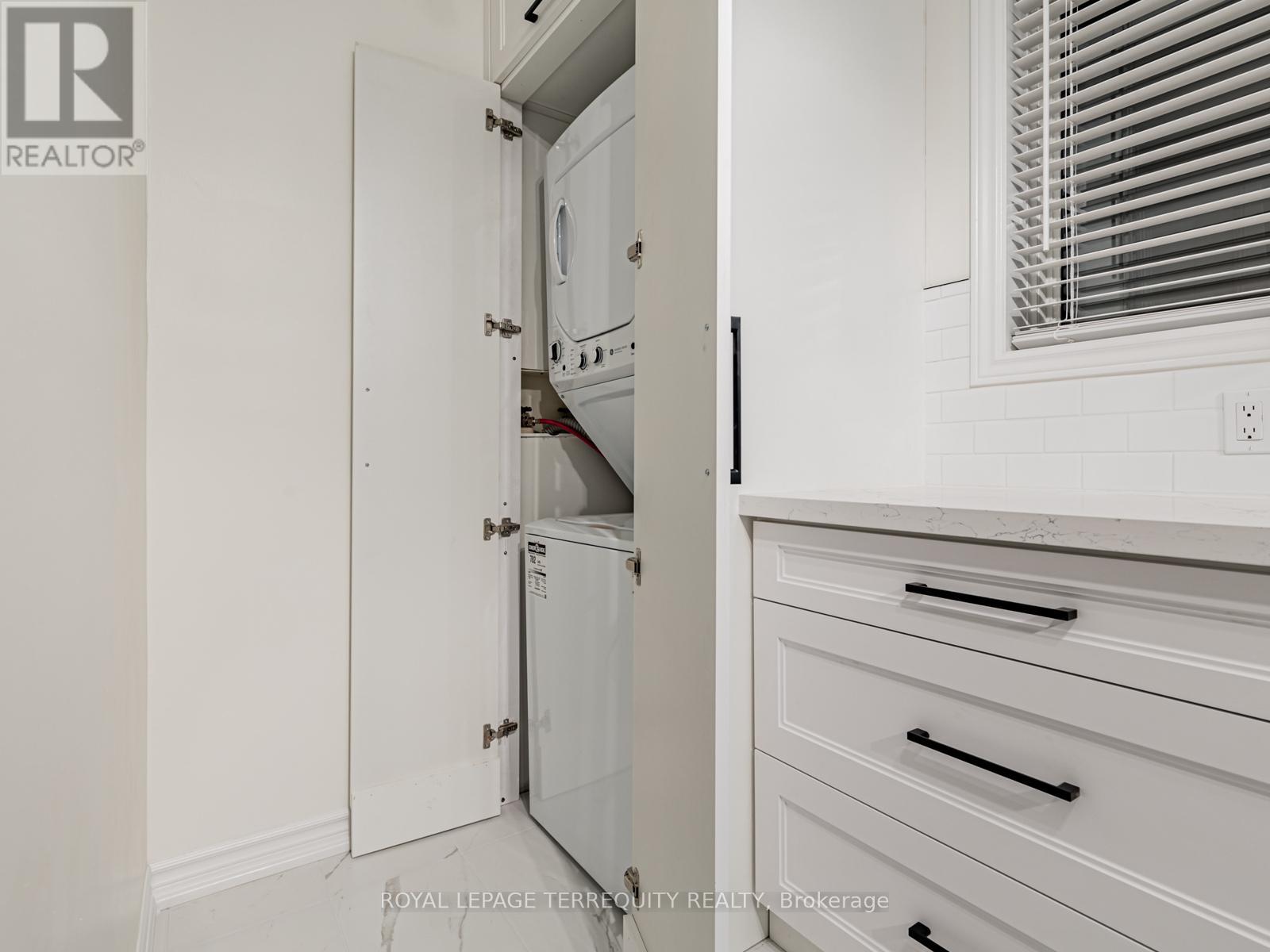 5 Rochelle Crescent, Toronto, Ontario  M2J 1Y3 - Photo 11 - C12792360