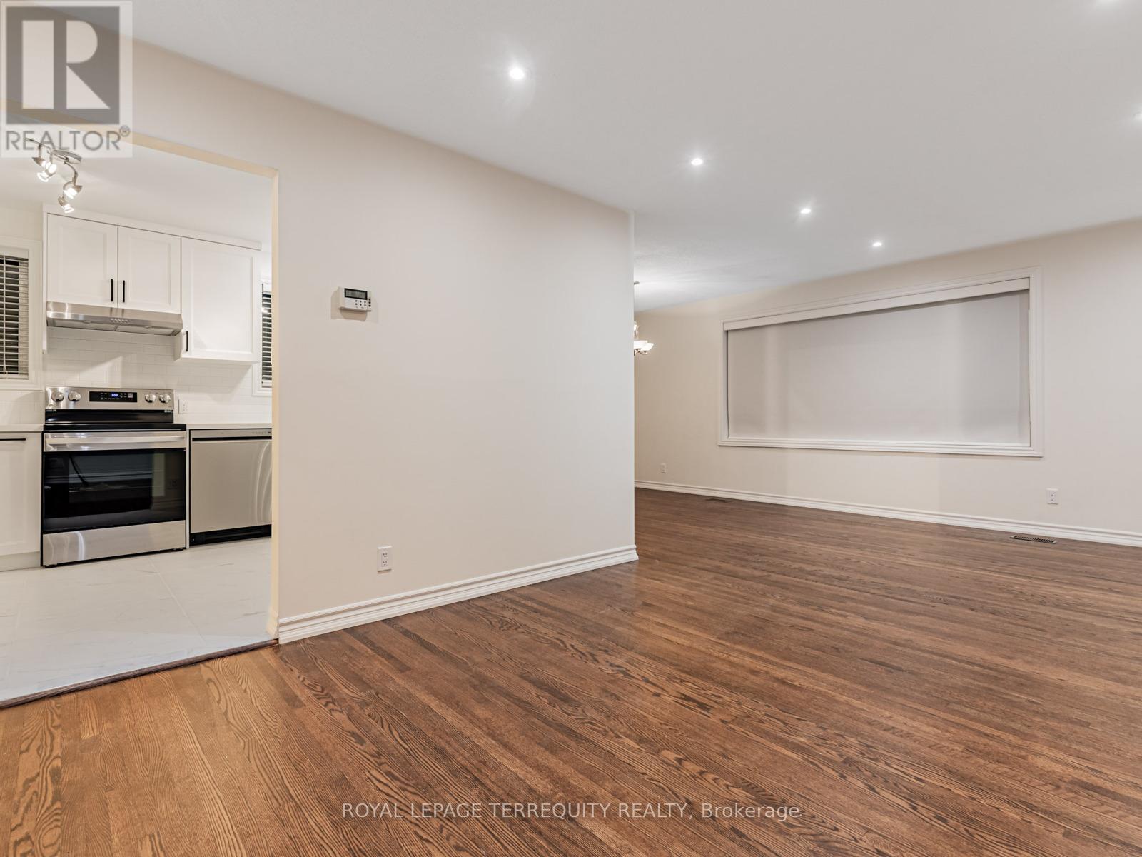 5 Rochelle Crescent, Toronto, Ontario  M2J 1Y3 - Photo 14 - C12792360