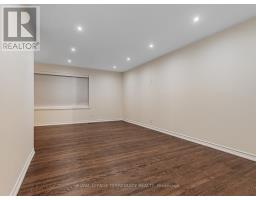 5 ROCHELLE CRESCENT, Toronto, Ontario