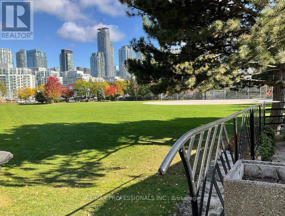 1028 - 600 Queens Quay W, Toronto, Ontario  M5V 3M3 - Photo 14 - C12792362