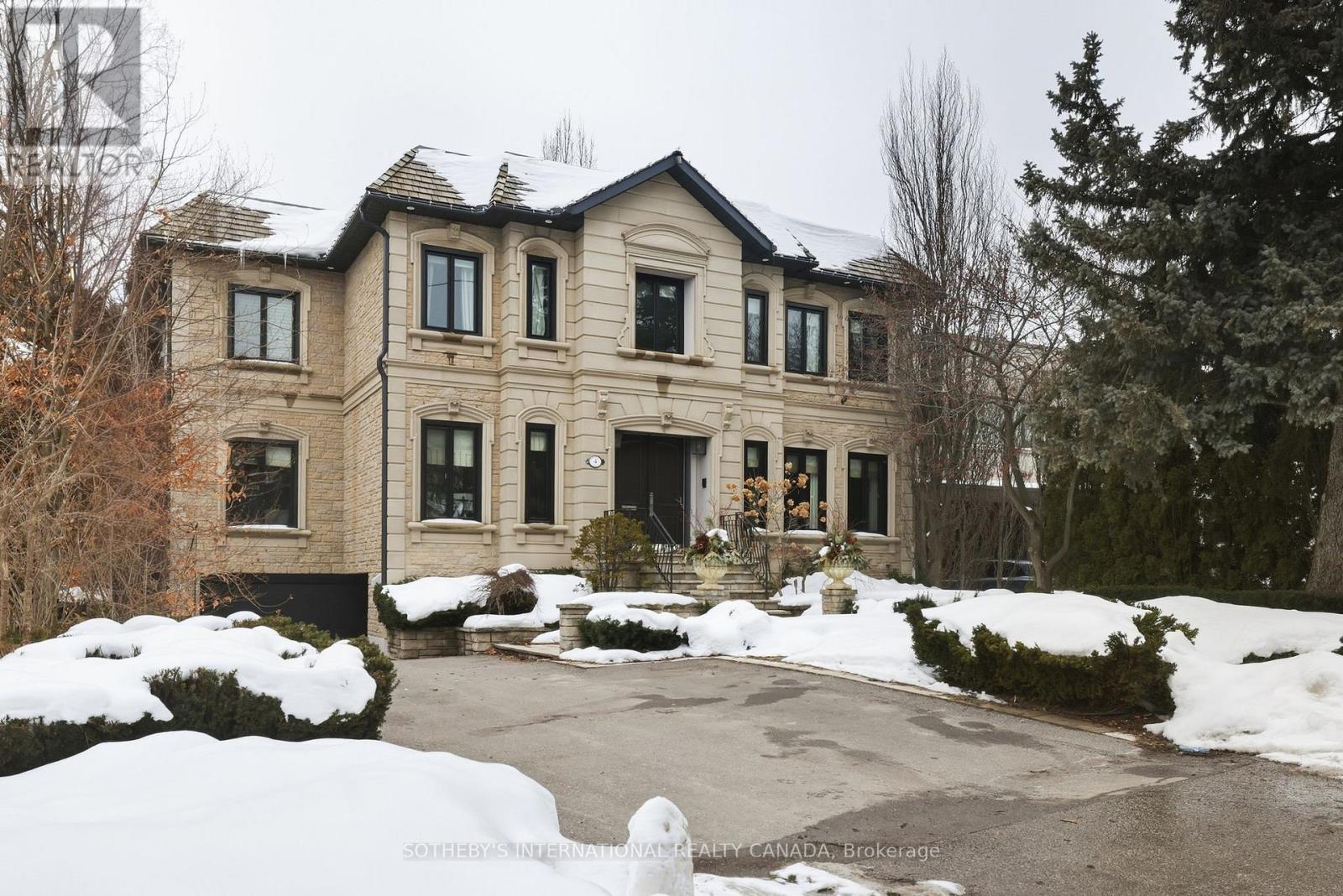 4 RIDGEFIELD ROAD, Toronto, Ontario