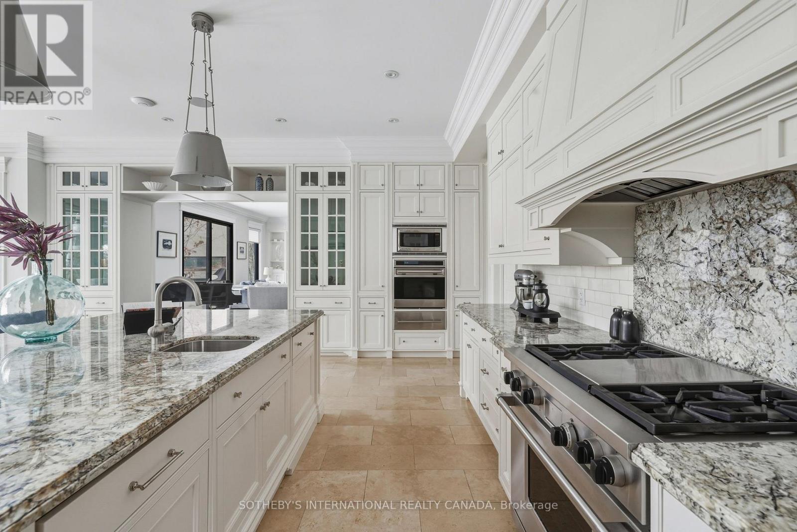 4 Ridgefield Road, Toronto, Ontario  M4N 3H8 - Photo 10 - C12792430