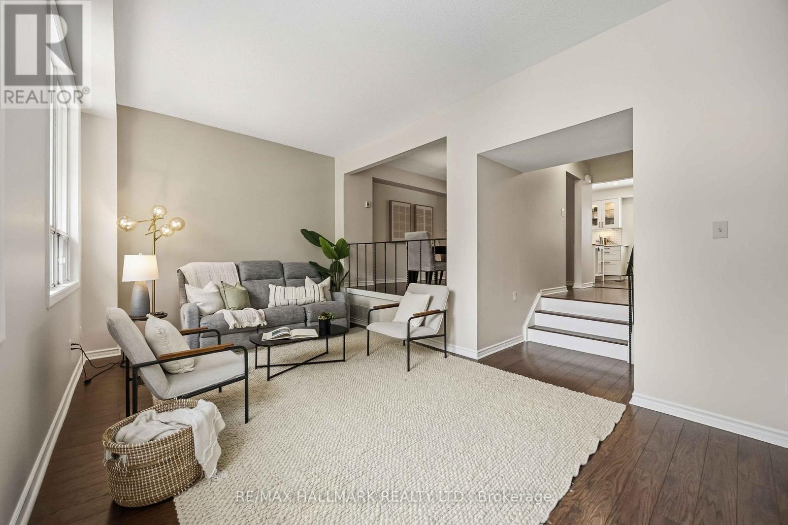 5 Poplar Crescent W, Aurora, Ontario  L4G 3M4 - Photo 10 - N12792408