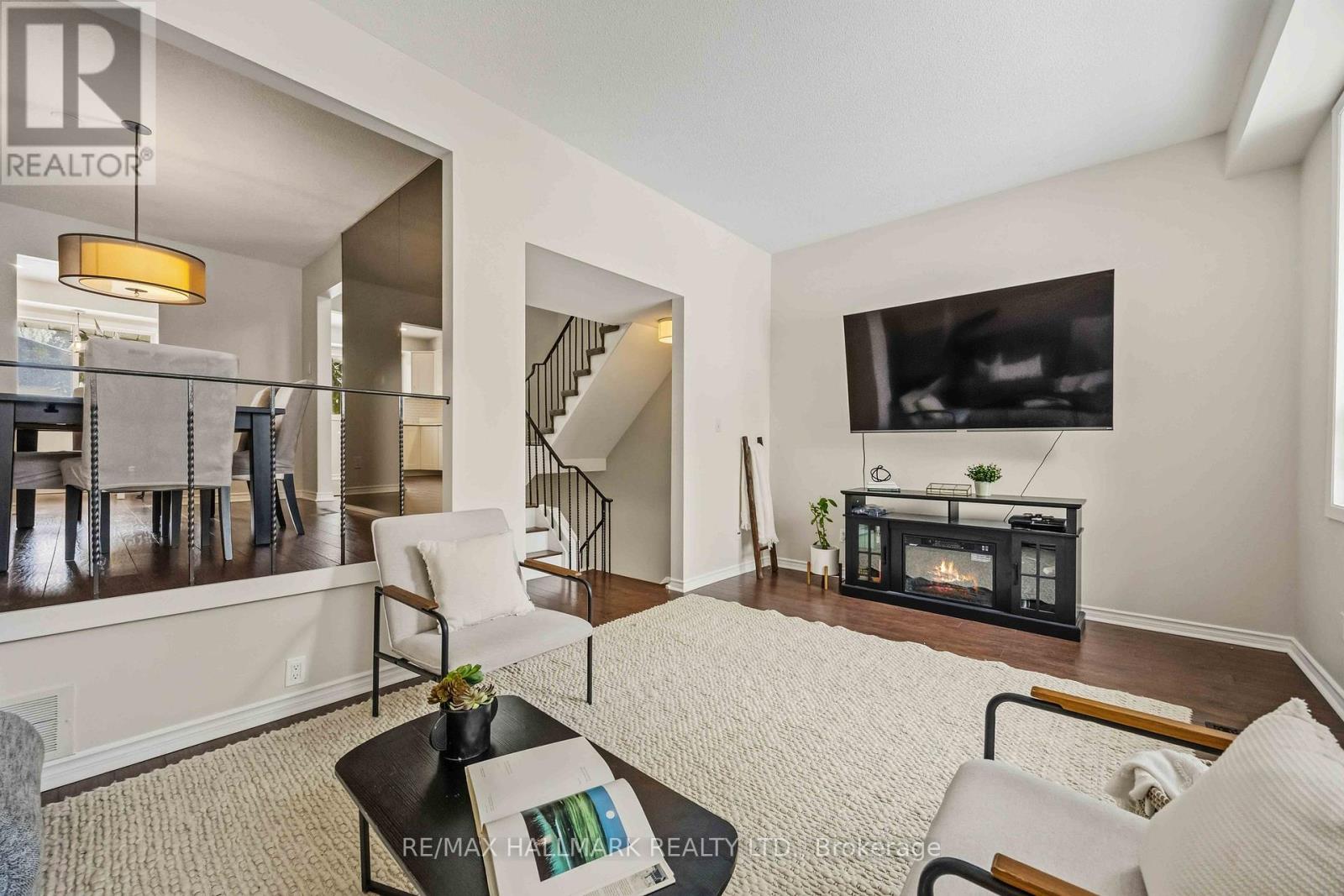 5 Poplar Crescent W, Aurora, Ontario  L4G 3M4 - Photo 11 - N12792408