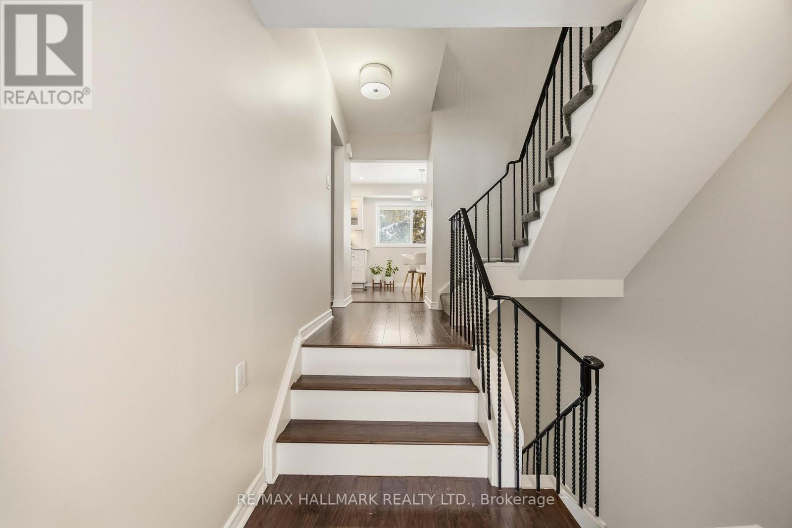 5 Poplar Crescent W, Aurora, Ontario  L4G 3M4 - Photo 21 - N12792408