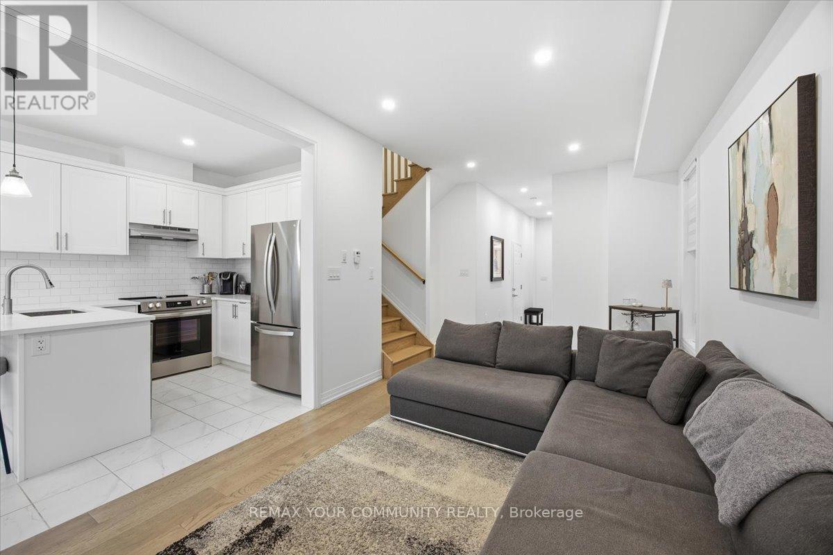 76 Sagewood Avenue, Barrie, Ontario  L9J 0K5 - Photo 8 - S12792320