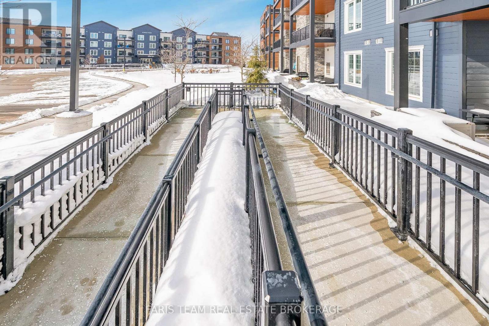 207 - 54 Koda Street, Barrie, Ontario  L9J 0J6 - Photo 6 - S12792424