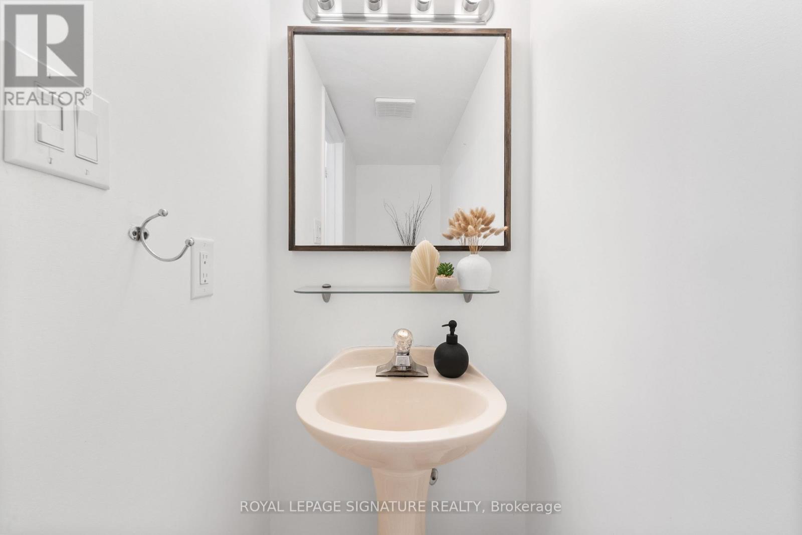 D - 32 Massey Street, Toronto, Ontario  M6J 3W4 - Photo 10 - C12786970