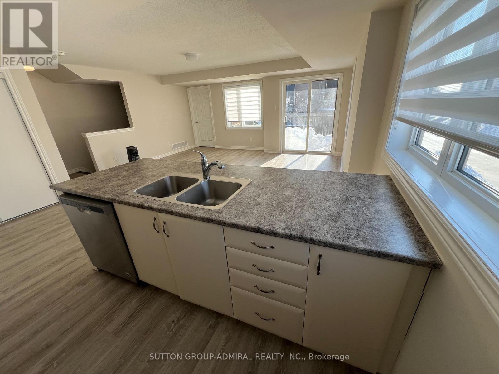 903 Nautilus Private, Ottawa, Ontario  K2V 0S5 - Photo 3 - X12754652