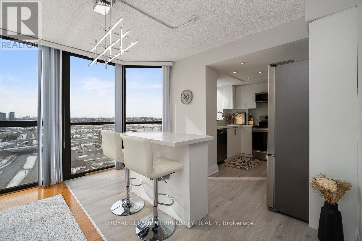 1607 - 4235 Sherwoodtowne Boulevard, Mississauga, Ontario  L4Z 1W3 - Photo 14 - W12792298