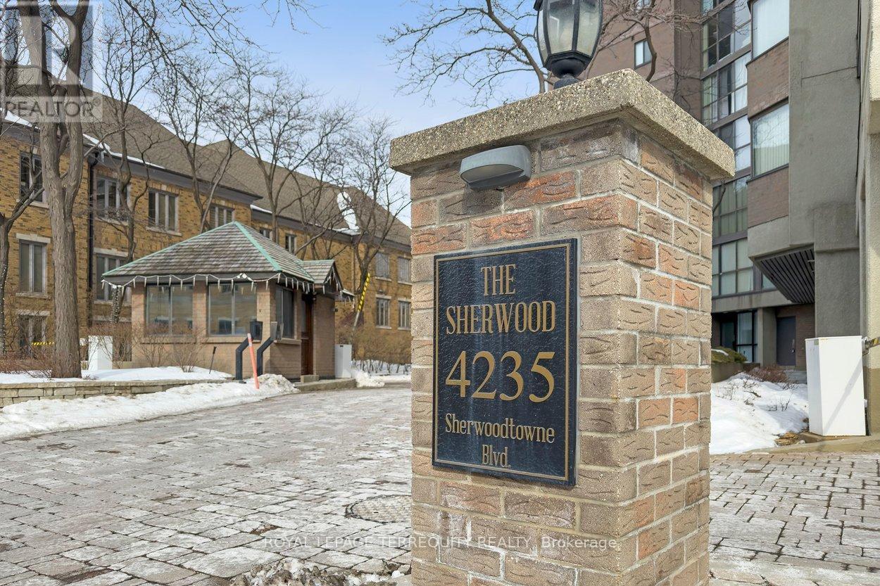 1607 - 4235 Sherwoodtowne Boulevard, Mississauga, Ontario  L4Z 1W3 - Photo 2 - W12792298