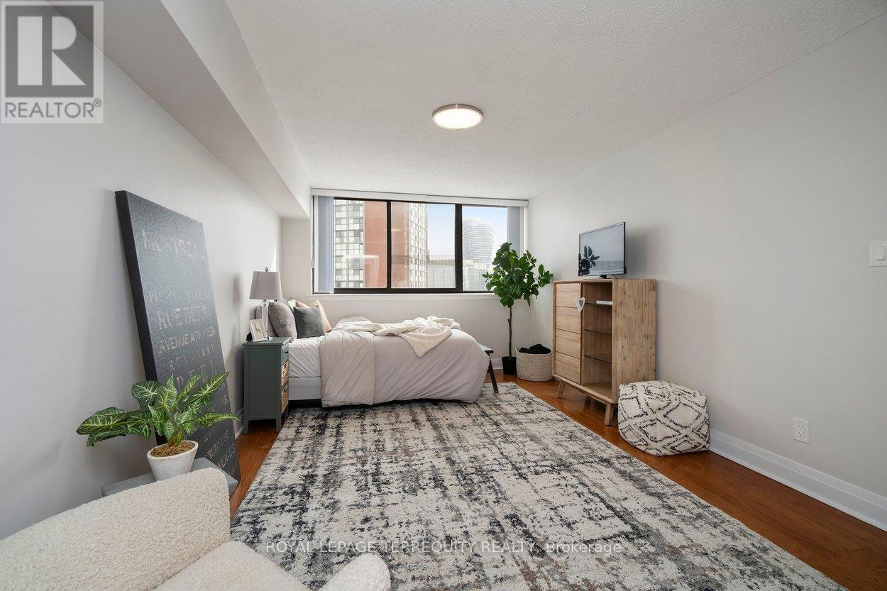 1607 - 4235 Sherwoodtowne Boulevard, Mississauga, Ontario  L4Z 1W3 - Photo 25 - W12792298