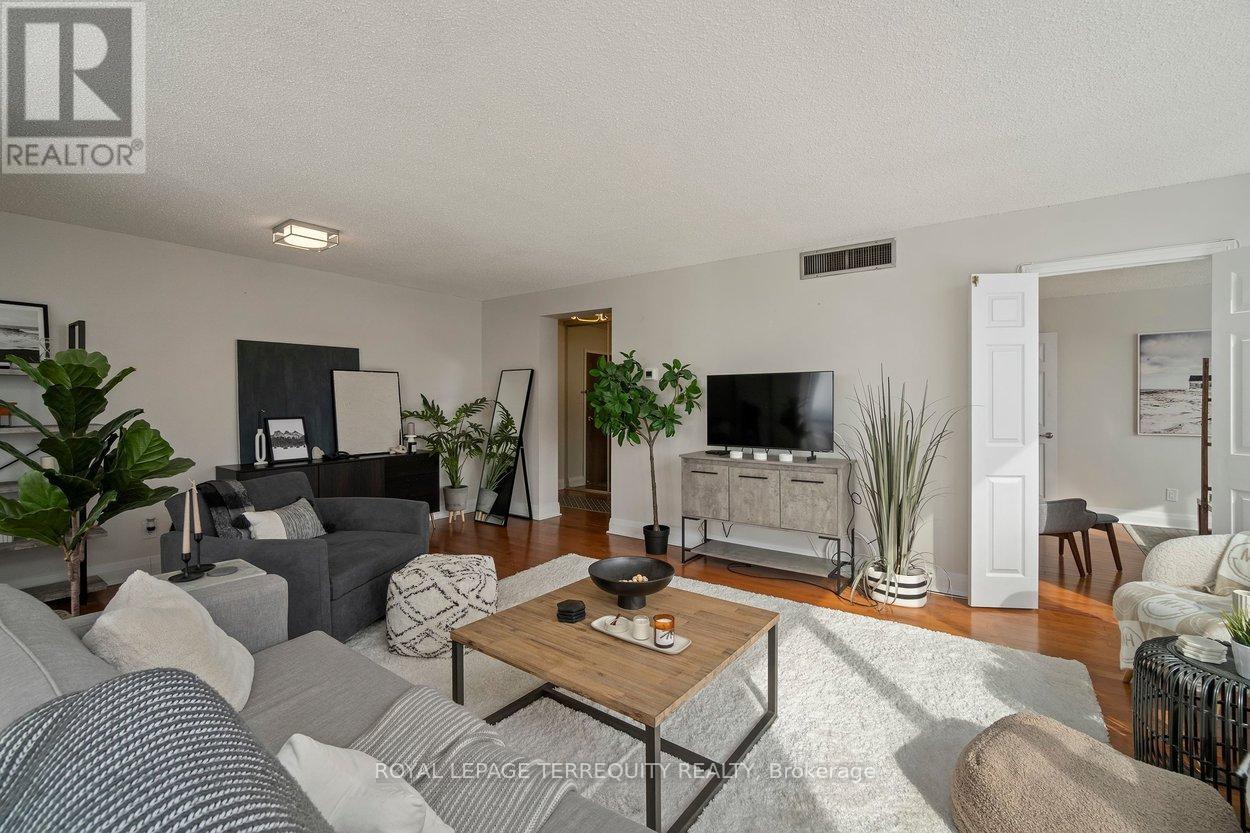 1607 - 4235 Sherwoodtowne Boulevard, Mississauga, Ontario  L4Z 1W3 - Photo 6 - W12792298