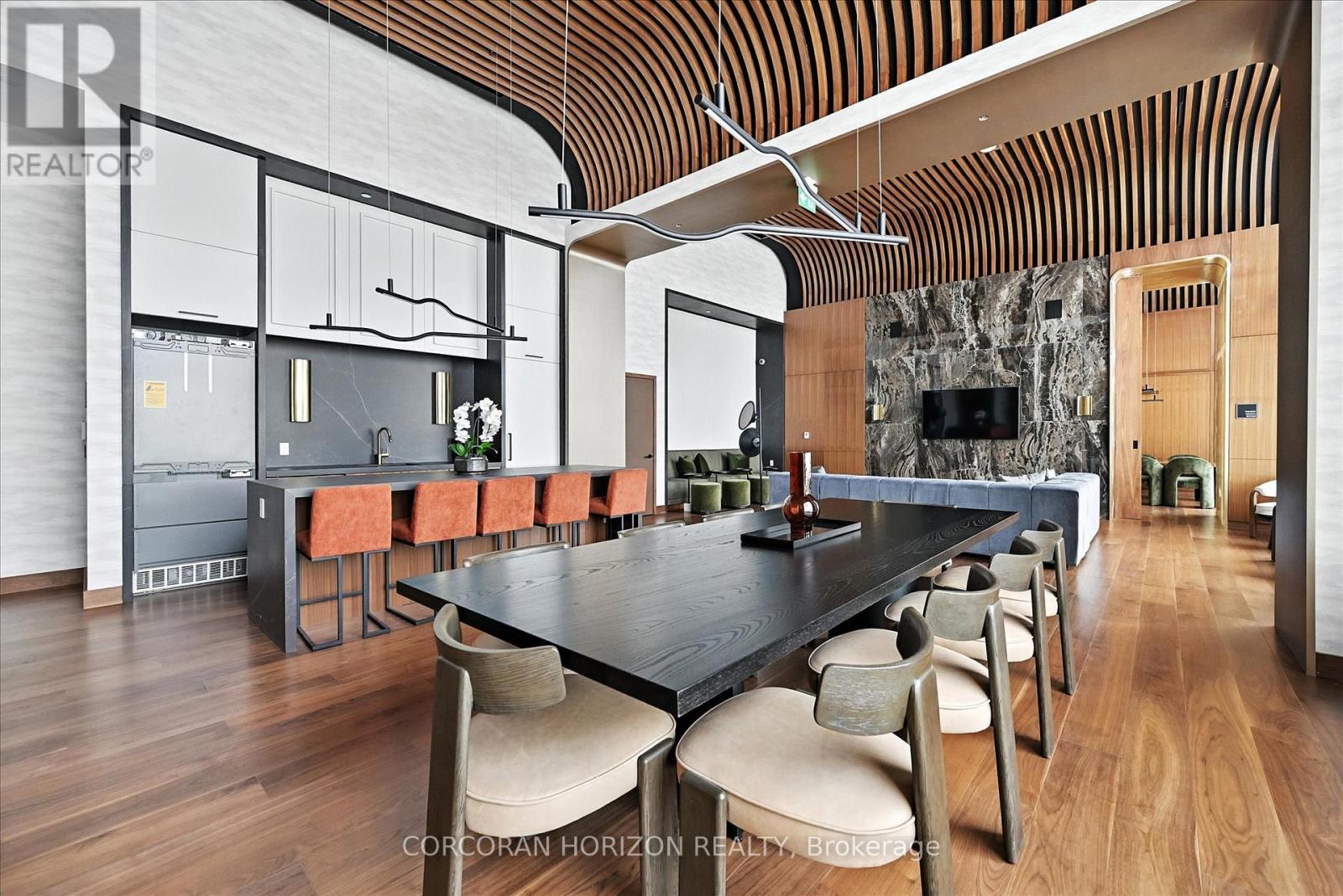 1402 - 3240 William Coltson Avenue, Oakville, Ontario  L6H 8C8 - Photo 17 - W12792300