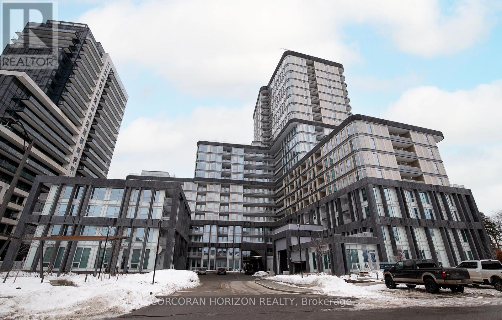 1402 - 3240 William Coltson Avenue, Oakville, Ontario  L6H 8C8 - Photo 2 - W12792300