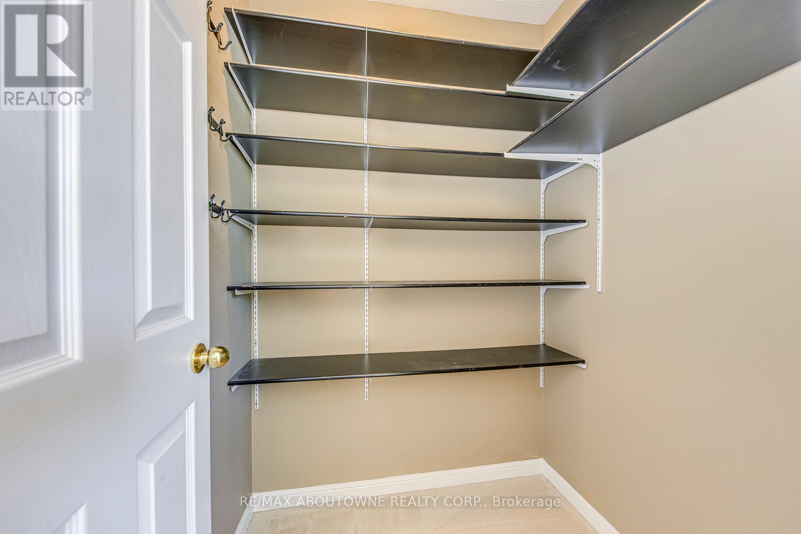 3037 Abernathy Way, Oakville, Ontario  L6M 5C1 - Photo 27 - W12792322