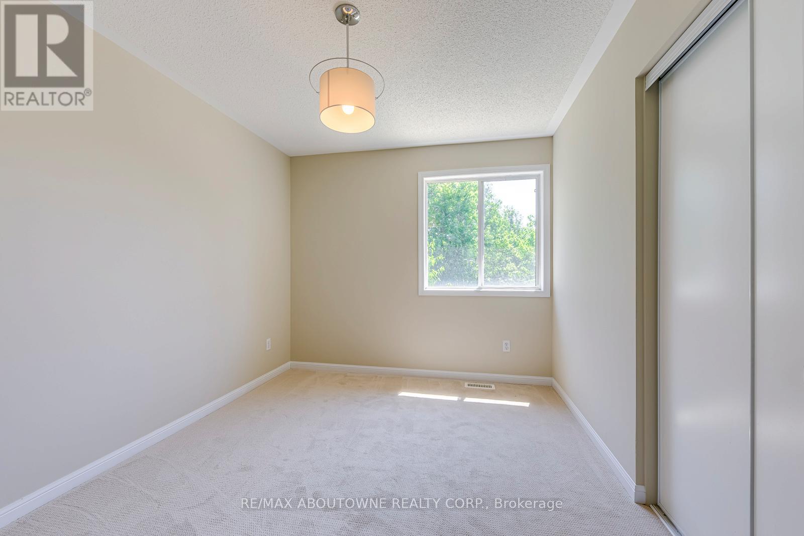 3037 Abernathy Way, Oakville, Ontario  L6M 5C1 - Photo 28 - W12792322