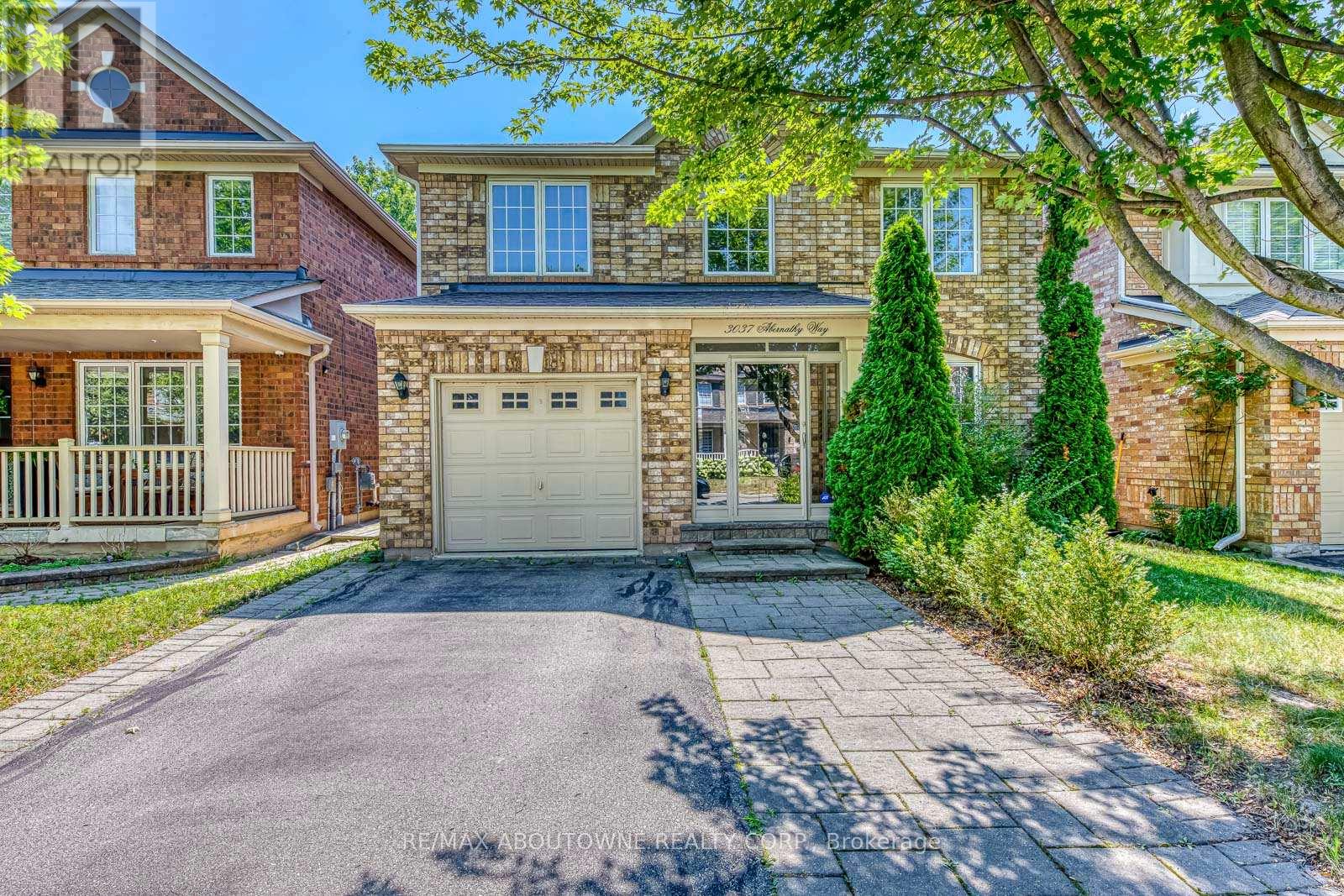 3037 Abernathy Way, Oakville, Ontario  L6M 5C1 - Photo 3 - W12792322