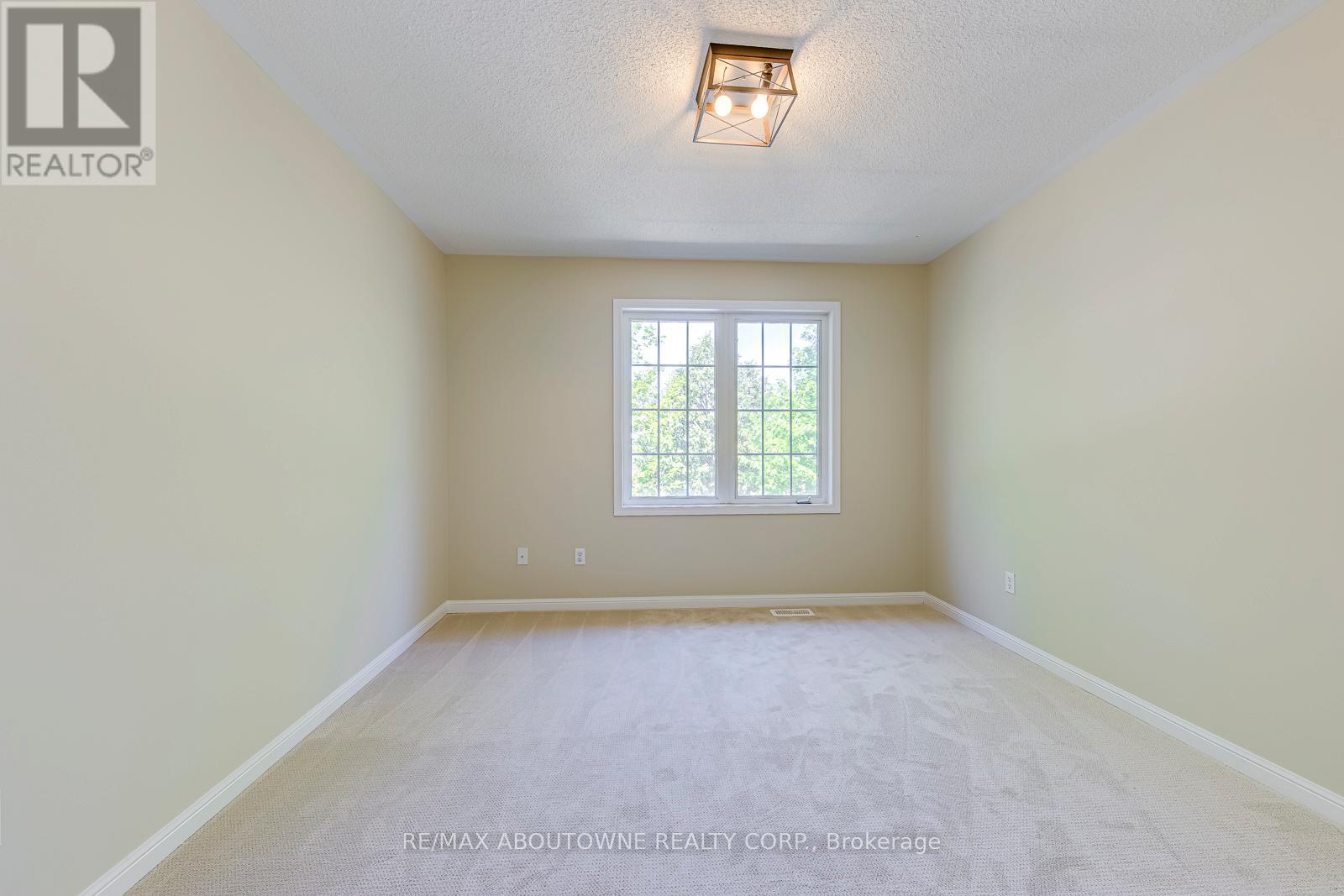 3037 Abernathy Way, Oakville, Ontario  L6M 5C1 - Photo 30 - W12792322