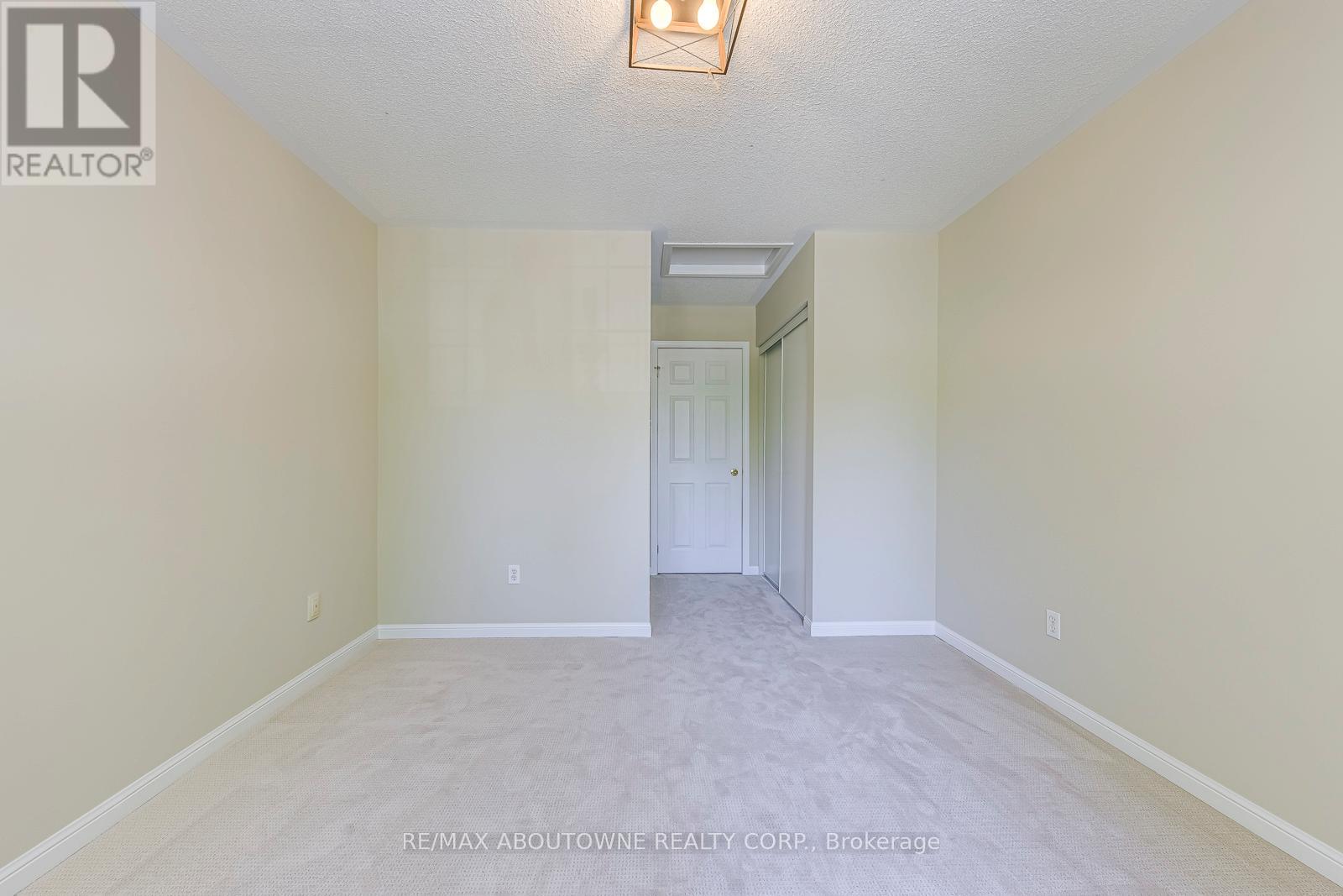 3037 Abernathy Way, Oakville, Ontario  L6M 5C1 - Photo 31 - W12792322