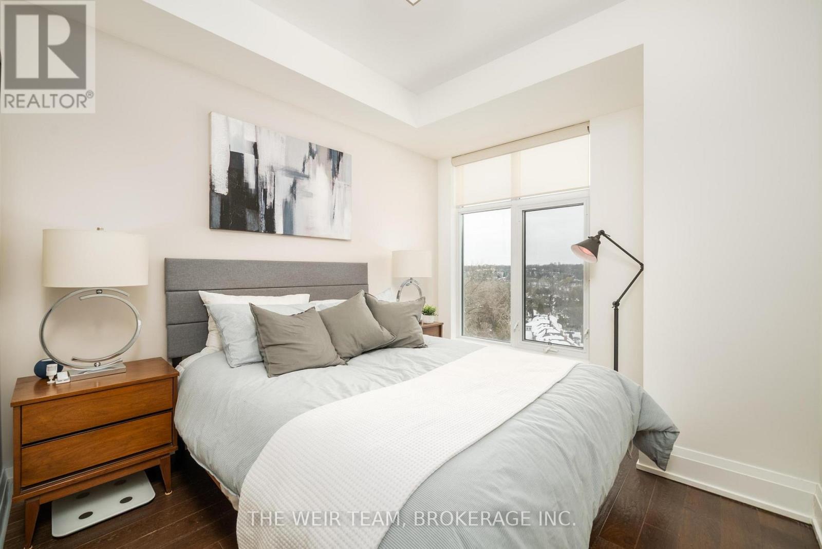 2 Old Mill Drive, Toronto, Ontario  M6S 0A2 - Photo 14 - W12792368