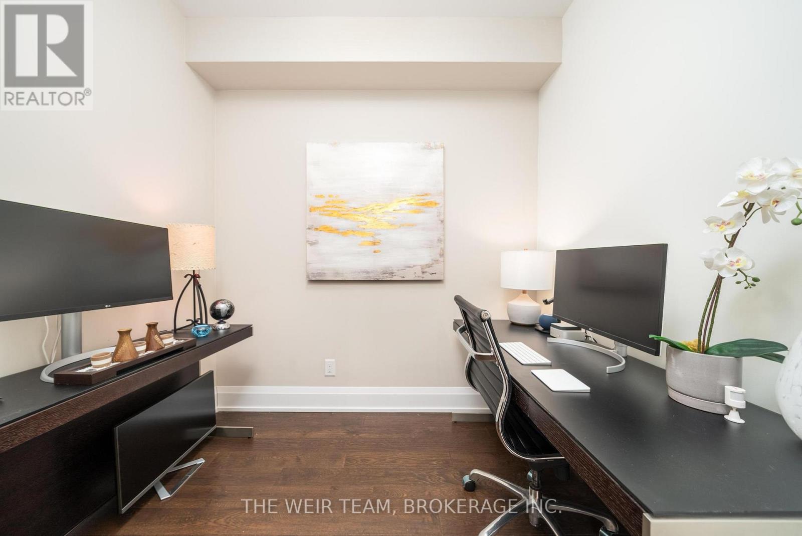 2 Old Mill Drive, Toronto, Ontario  M6S 0A2 - Photo 7 - W12792368