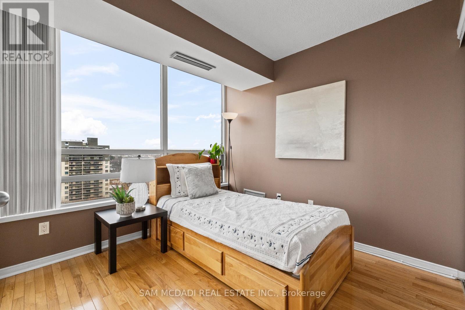 1105 - 75 King Street E, Mississauga, Ontario  L5A 4G5 - Photo 16 - W12792384