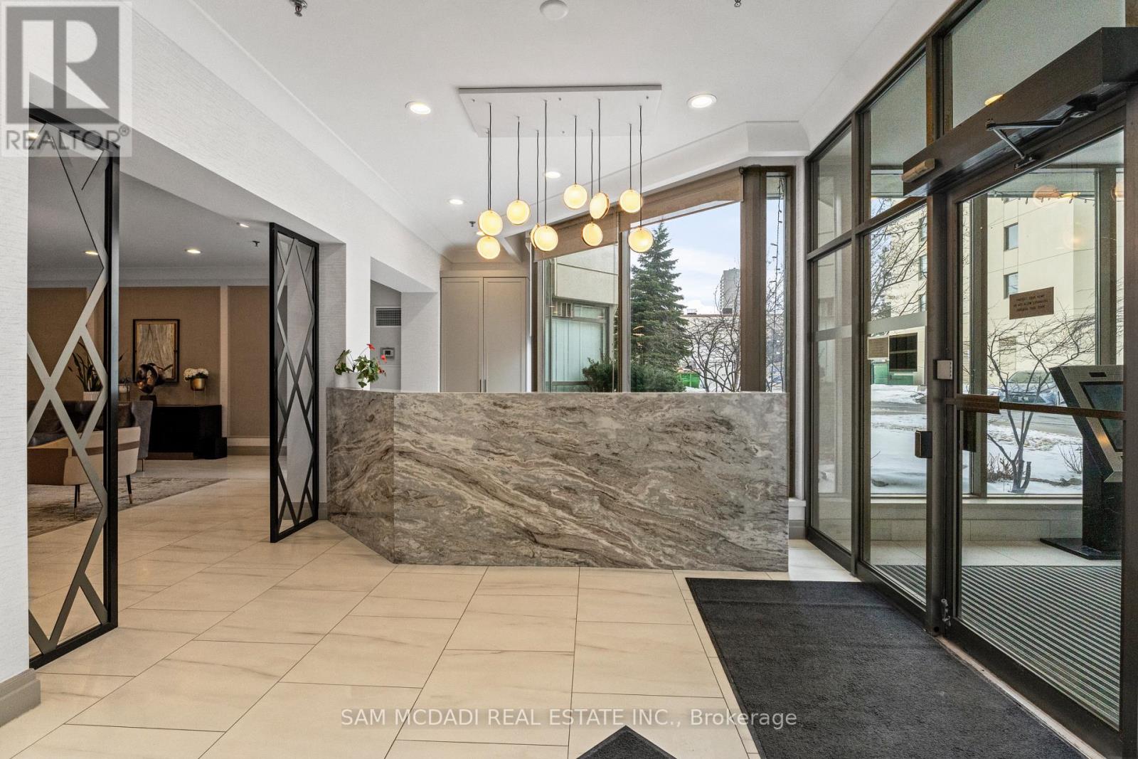 1105 - 75 King Street E, Mississauga, Ontario  L5A 4G5 - Photo 21 - W12792384