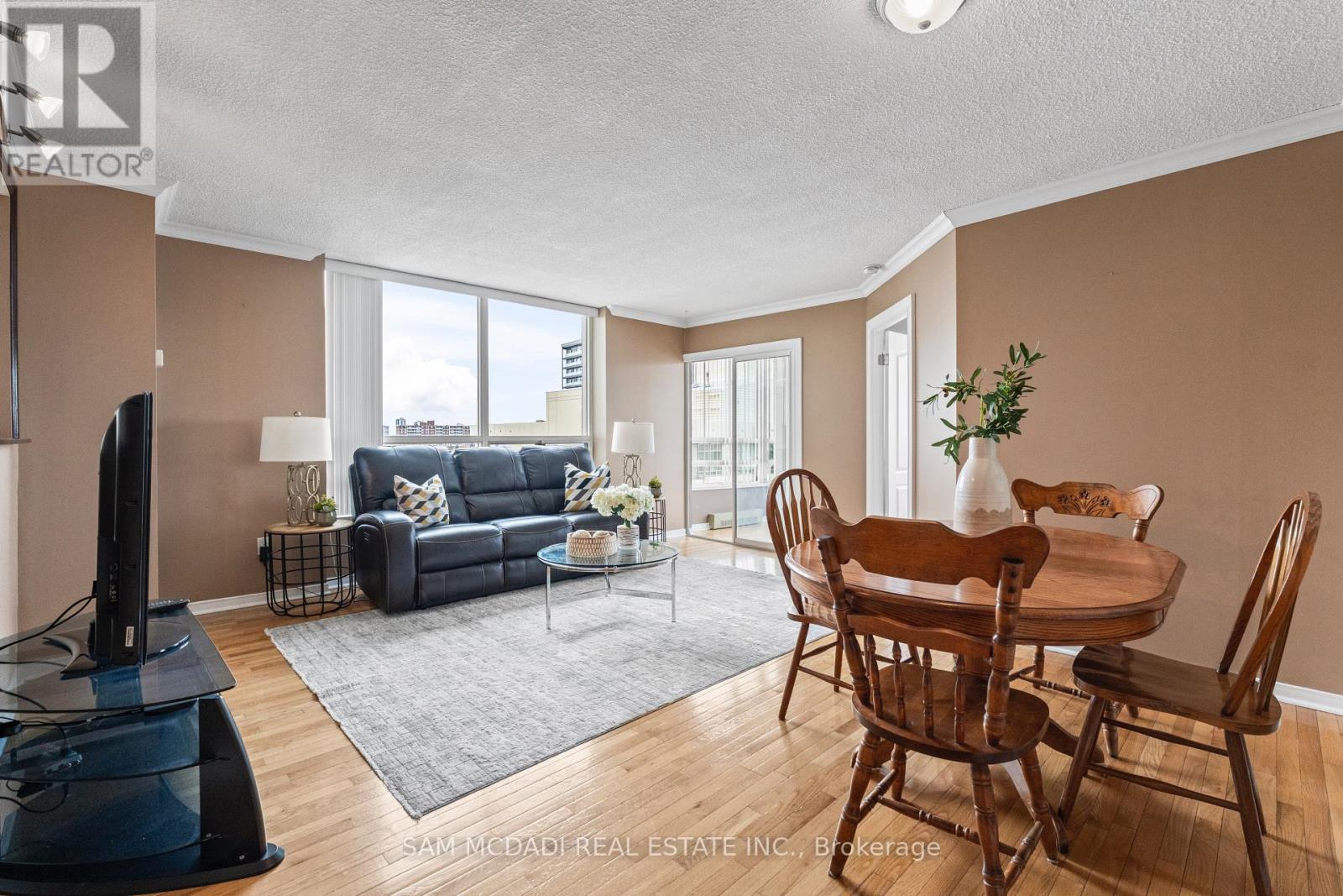 1105 - 75 King Street E, Mississauga, Ontario  L5A 4G5 - Photo 4 - W12792384