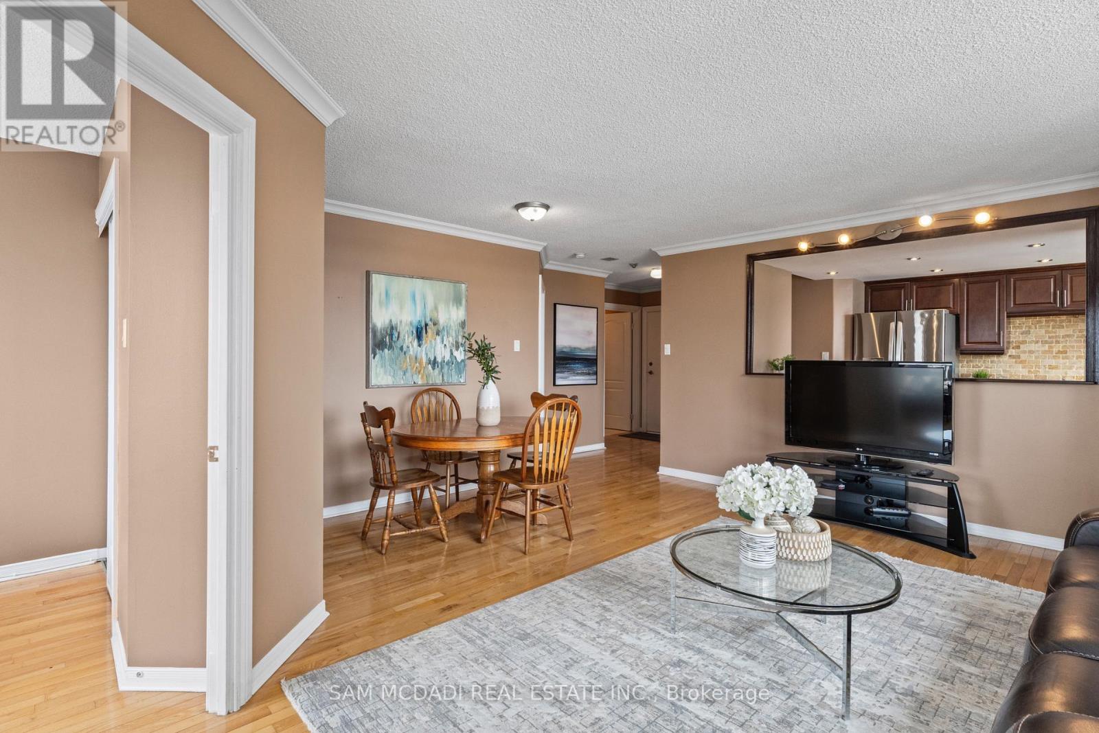 1105 - 75 King Street E, Mississauga, Ontario  L5A 4G5 - Photo 6 - W12792384