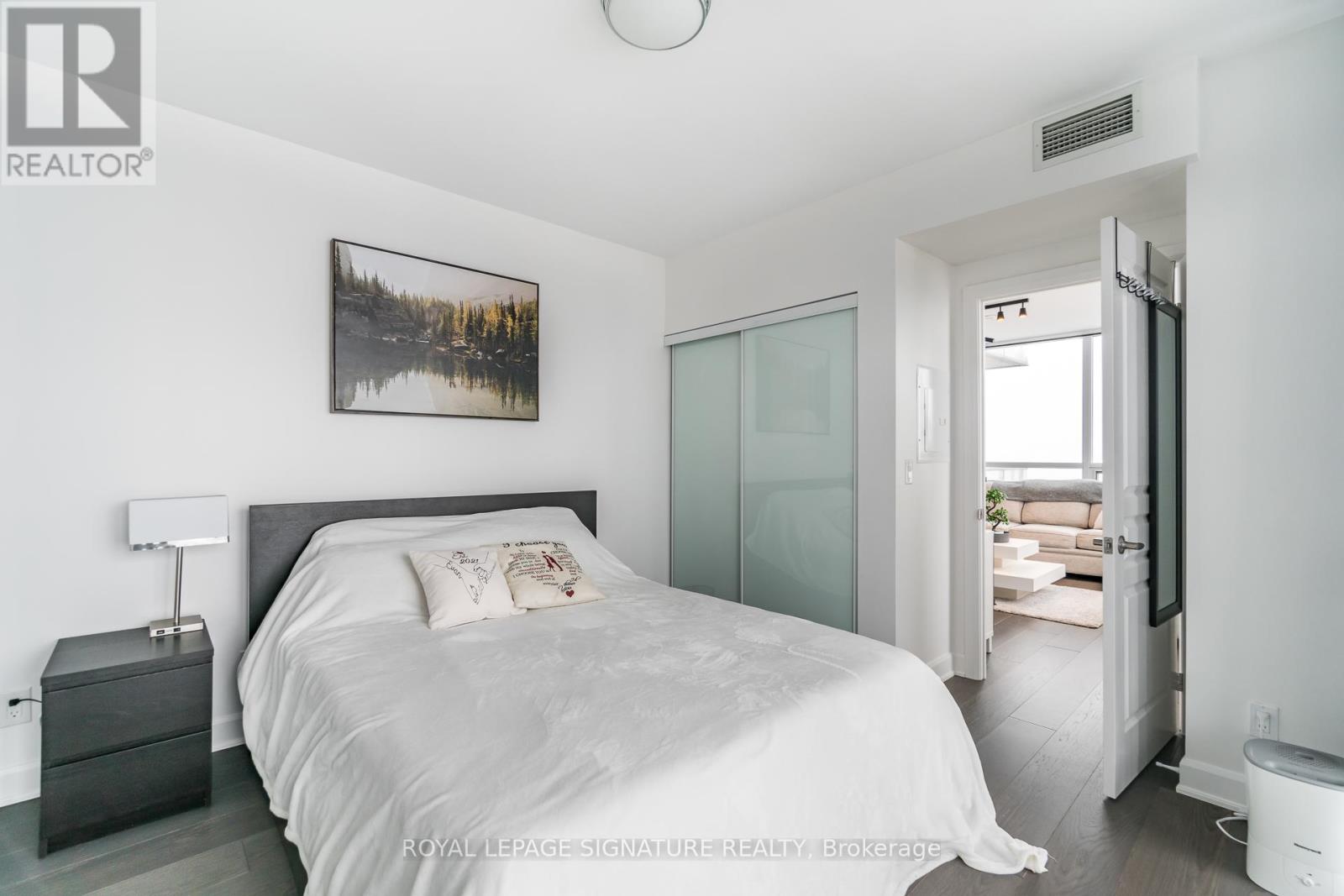 1802 - 2230 Lakeshore Boulevard W, Toronto, Ontario  M8V 0B2 - Photo 14 - W12792418