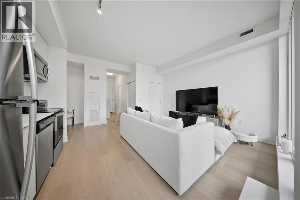 859 The Queensway Unit# 209, Toronto, Ontario  M8Z 1N8 - Photo 11 - 40805296