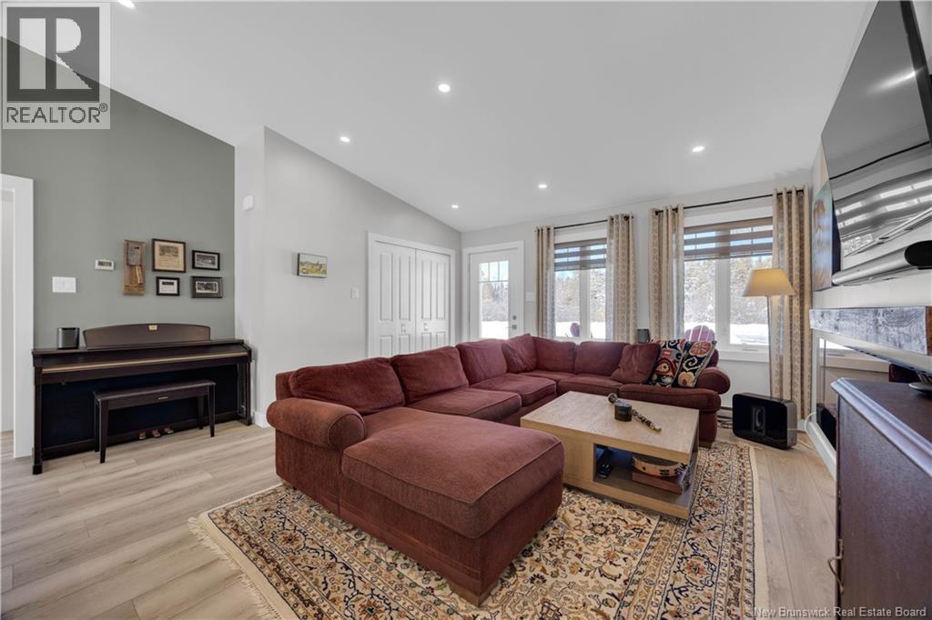 11 Nadiana Way, Saint John, New Brunswick  E2N 0G2 - Photo 4 - NB132500