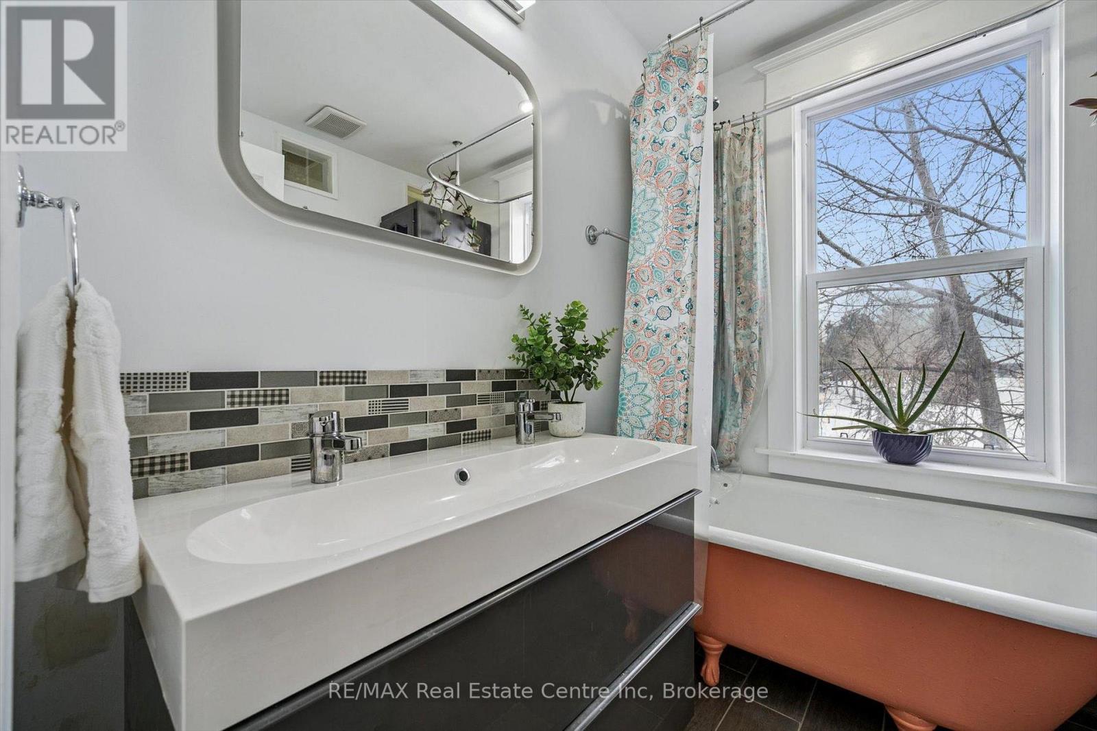 4027 Hwy 6 S, Puslinch, Ontario  N0B 2J0 - Photo 18 - X12784184