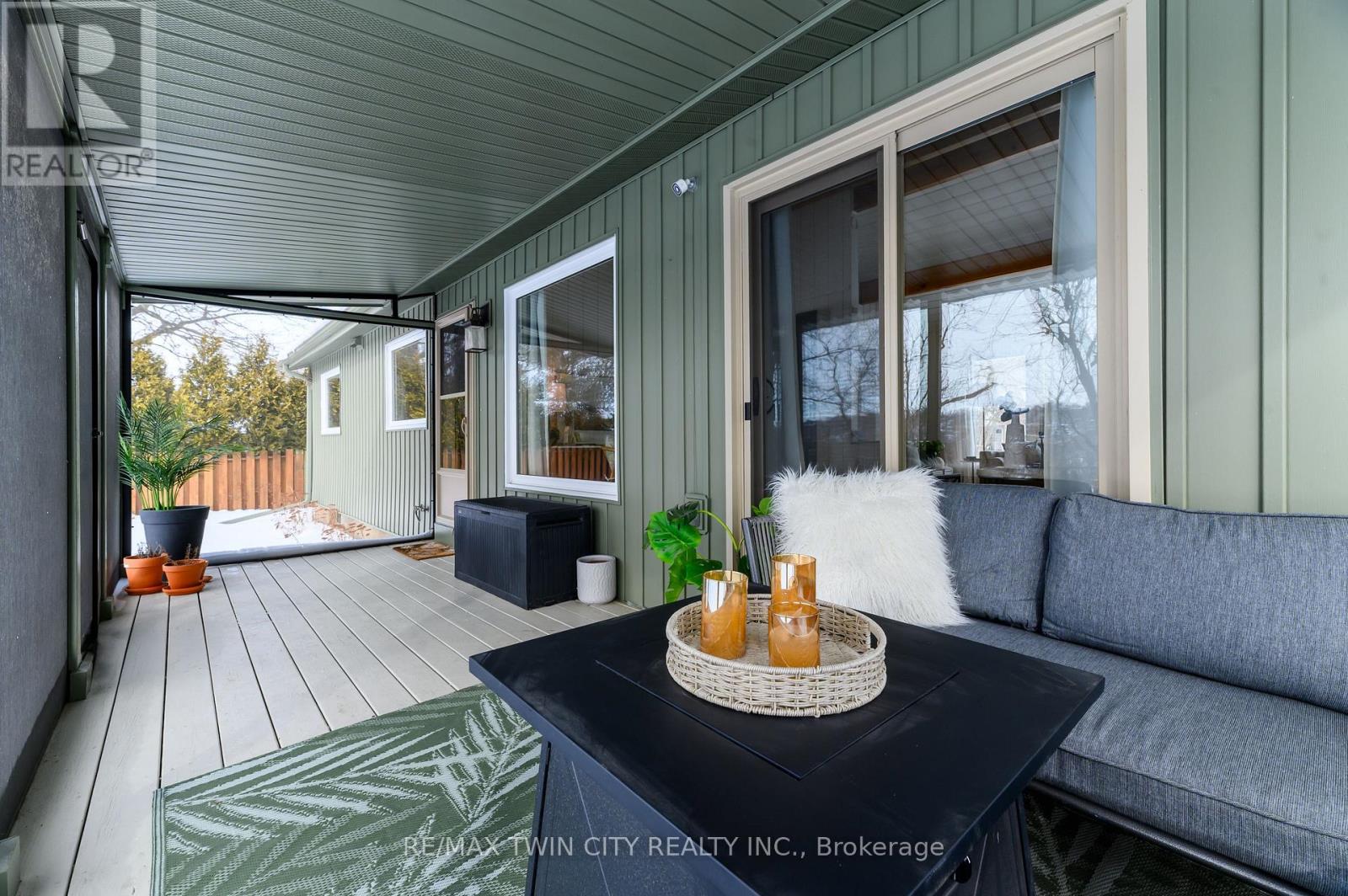 60 Curtis Avenue S, Brant, Ontario  N3L 3J7 - Photo 30 - X12792372