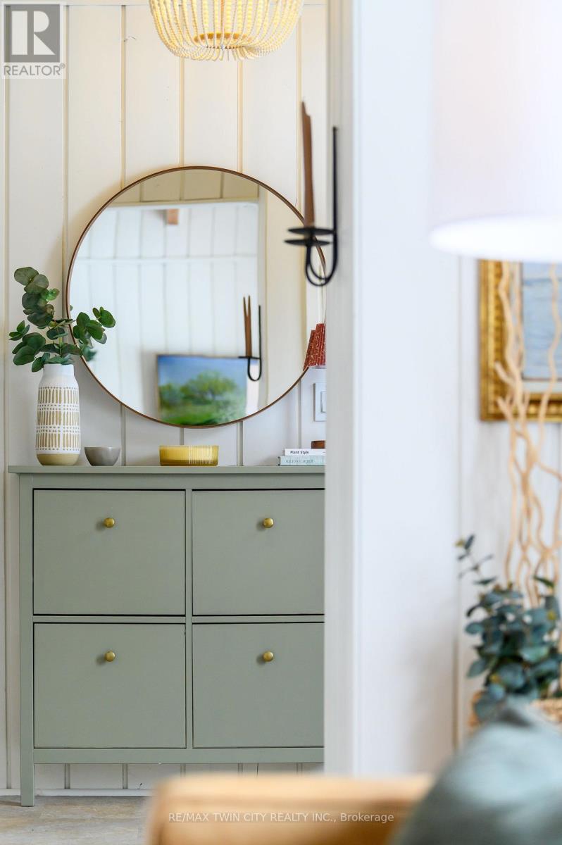 60 Curtis Avenue S, Brant, Ontario  N3L 3J7 - Photo 9 - X12792372