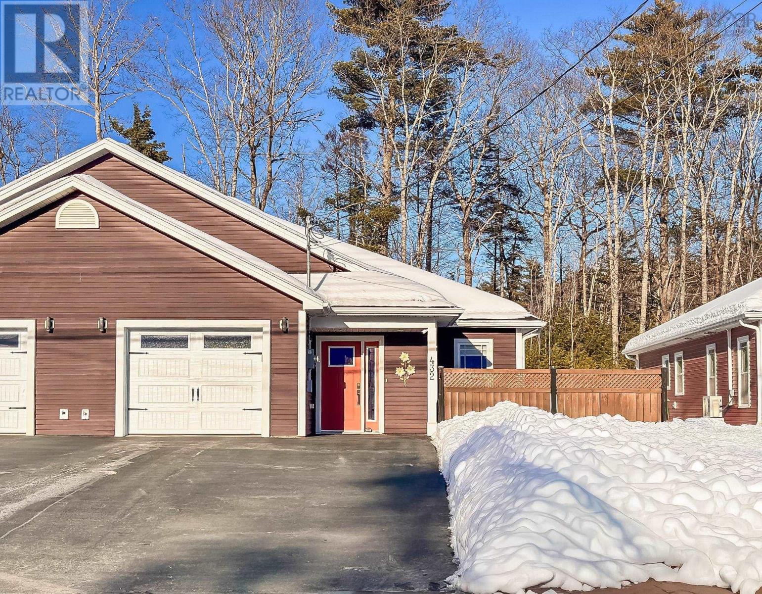 432 Glen Allan Drive, Bridgewater, Nova Scotia  B4V 0A8 - Photo 1 - 202602821