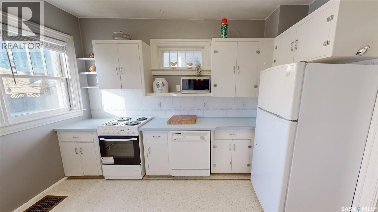 1517 Victoria Avenue, Regina, Saskatchewan  S4P 0P6 - Photo 15 - SK028671