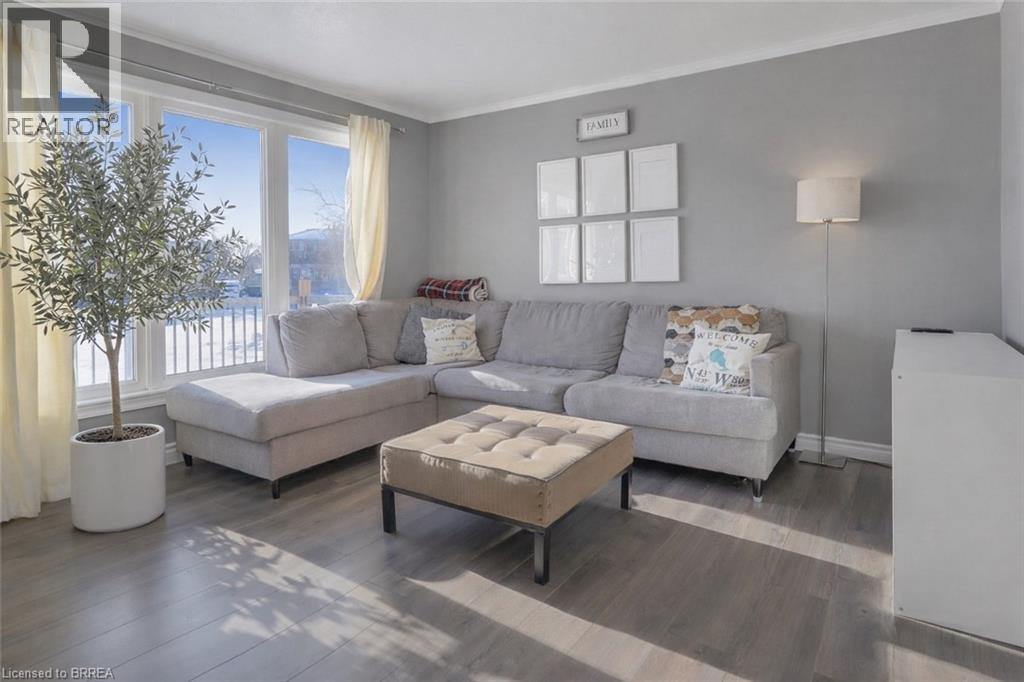 8 Winter Court, Cambridge, Ontario  N1R 6C6 - Photo 3 - 40805412